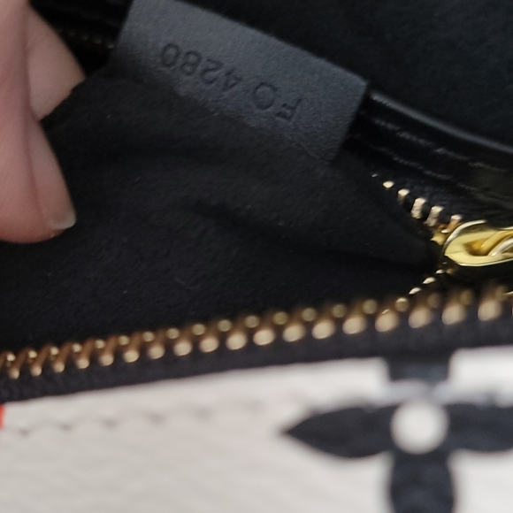 Sold on tradesy - Picture 6 of 6